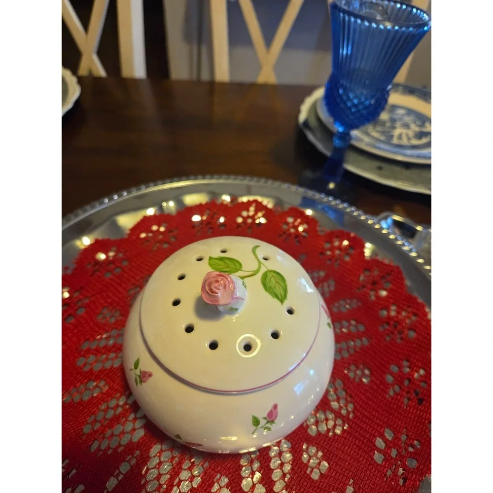 vintage white ceramic Teleflora potpourri pot featuring pink roses and a lid wit